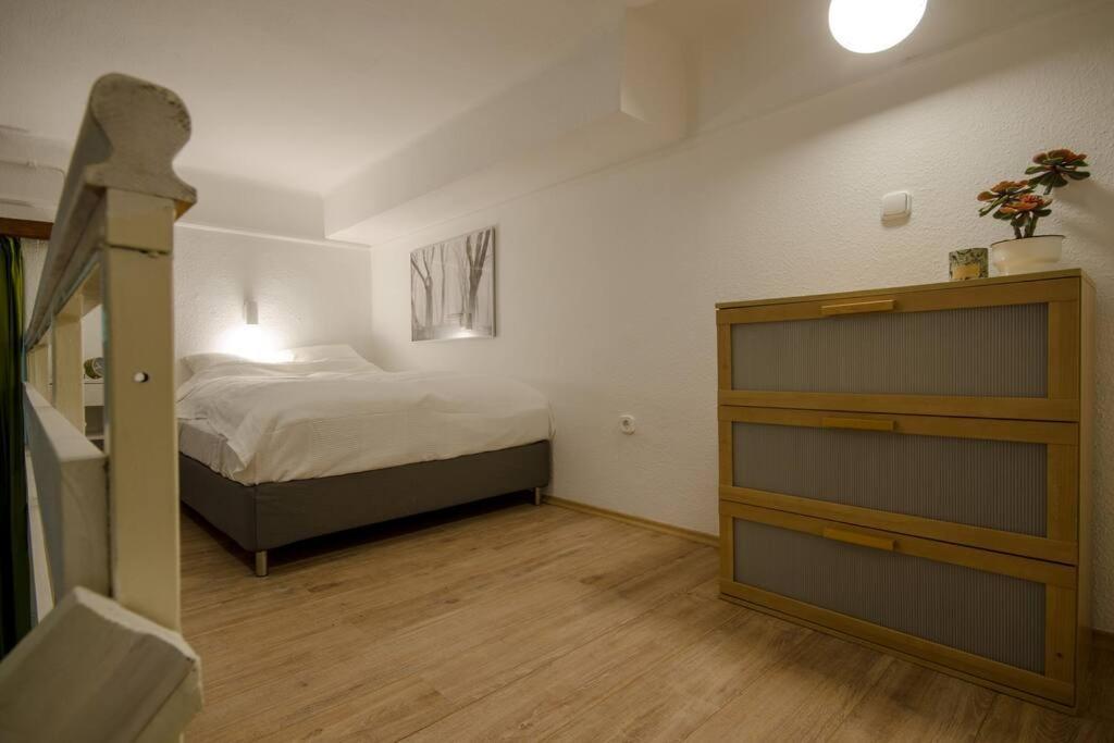 De Lux Studio Apartment In Historical Quarters Будапеща Екстериор снимка